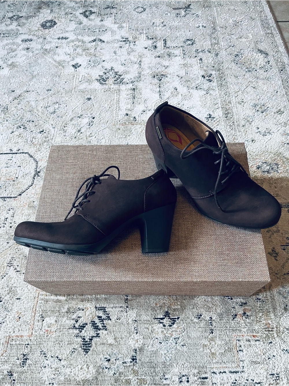 Comfortiva Dark Brown Lace-Up Block Heel Oxfords